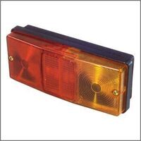 Faro post. 3 luci dx